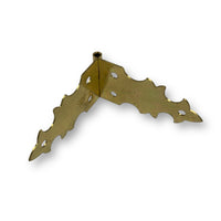 Brass hinge 1065 by Craftworkz. Comes complete with screws.