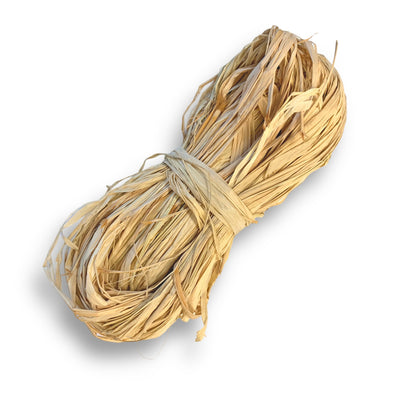 Natural raffia by Craftworkz is sold in a 50 gram bundle. On average, raffia strands are about 1m long.